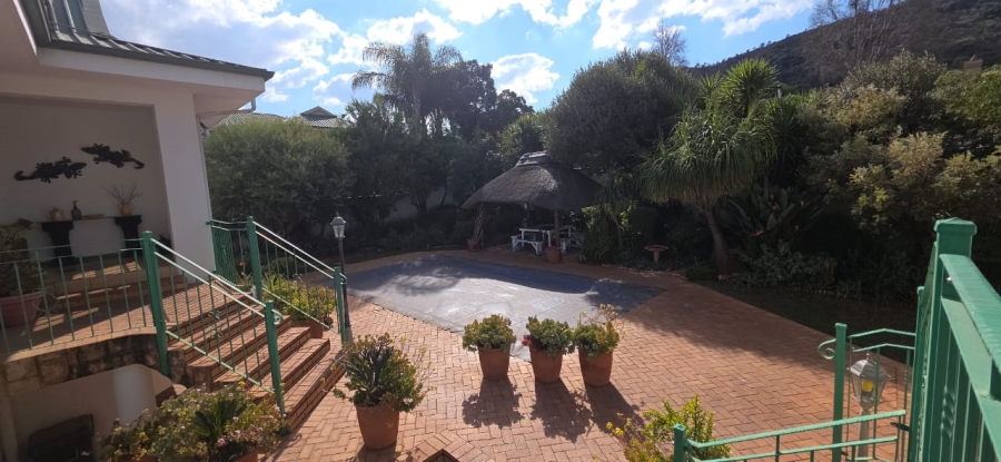 4 Bedroom Property for Sale in Caribbean Beach Club North West